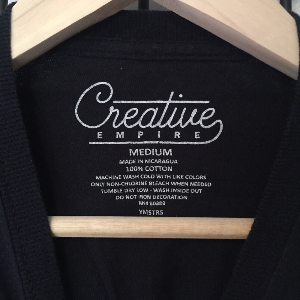 black tee - Picture 3 of 3